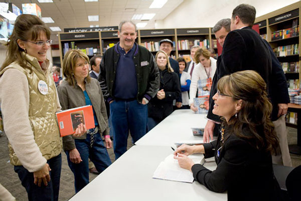 Going Rogue, book signing. Palin meets look-a-like, Nov-19