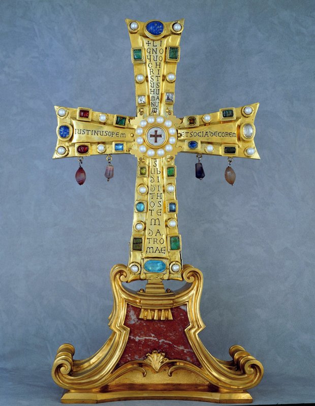 Restored Cross. A reliquary cross of silver gilt sent to the Vatican by the Emperor Justin II. It encloses a piece of the True Cross and is still carried in Good Friday processions in St. Peter's basilica.