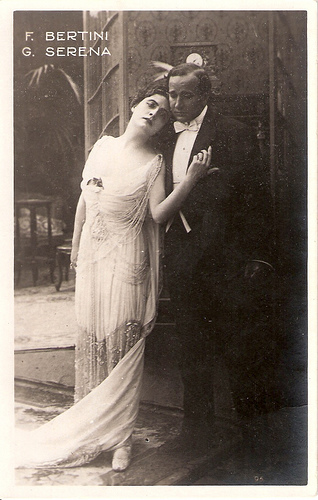 Italian postcard by Vettori, Bologna. Still from the film La signora dalle camelie (1915), starring diva Francesca Bertini and Gustavo Serrano.