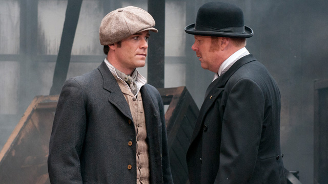 ---While investigating an explosion, Detective Murdoch infiltrates an anarchist group lead by American labour organizer Emma Goldman. ---Read More:http://www.cbc.ca/murdochmysteries/episodes/season-5/evil-eye-of-egypt.html